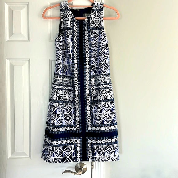 Vince camuto size 2 shift dress - Picture 1 of 3
